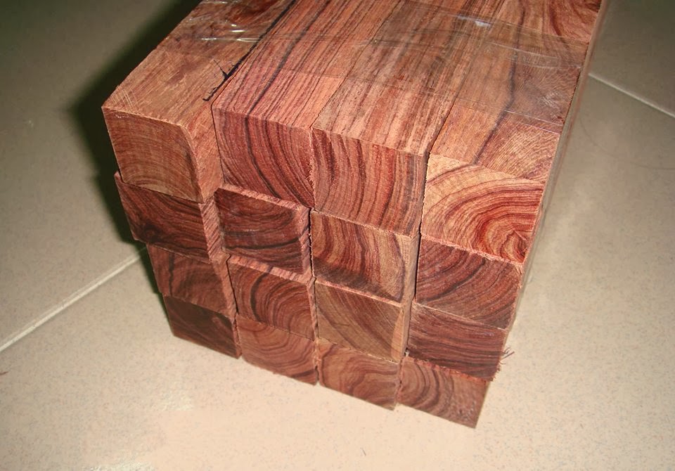 gỗ gõ bông lau thuộc nhóm mấy